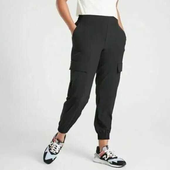 Athleta Black Chelsea Utility Cargo Pull On Jogger Pants Womens Size 4 - Picture 1 of 6